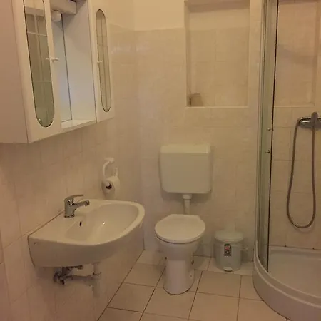 Matroz Vendégház *